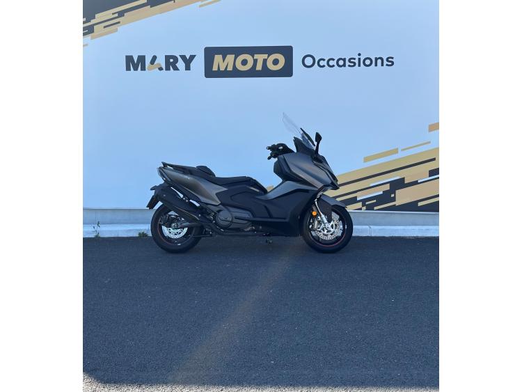 KYMCO AK 550