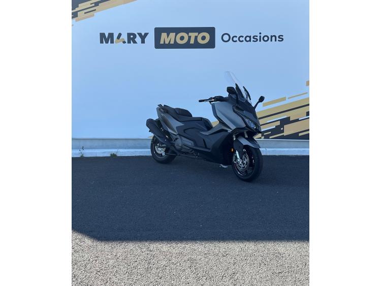 KYMCO AK 550