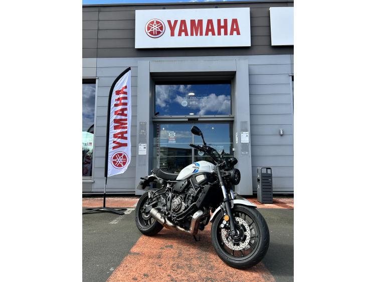 YAMAHA XSR 700 ABS