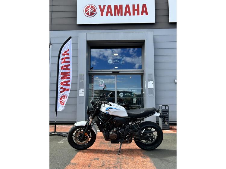 YAMAHA XSR 700 ABS