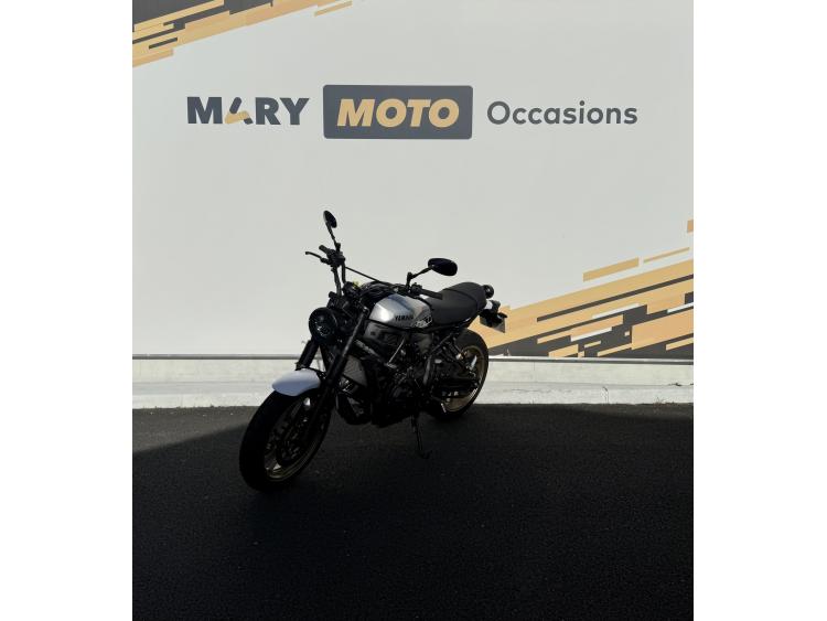 YAMAHA XSR 700 XTRIBUTE