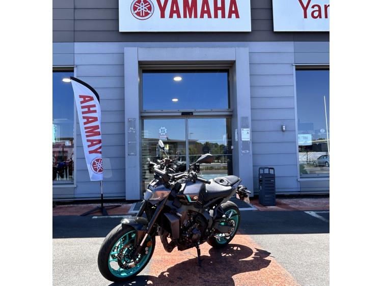 YAMAHA MT-09  Y-AMT
