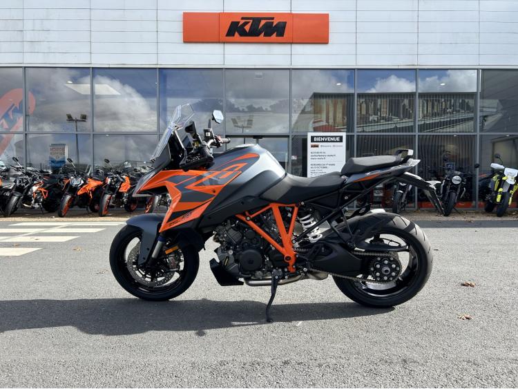 KTM 1290 SUPER DUKE GT