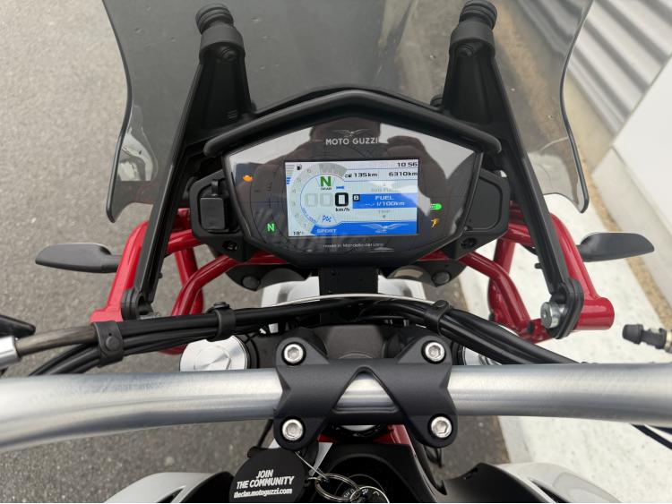 MOTO GUZZI V85 TT 850 EVOCATIVE GRAPHIC