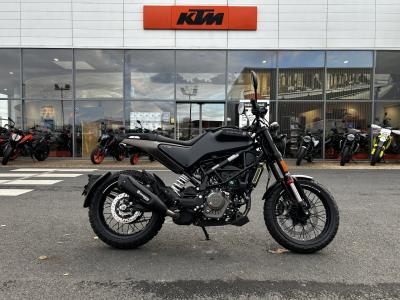 HUSQVARNA SVARTPILEN 125 ABS