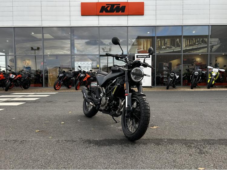 HUSQVARNA SVARTPILEN 125 ABS