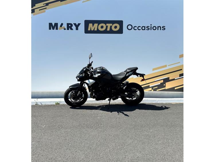 KAWASAKI Z900