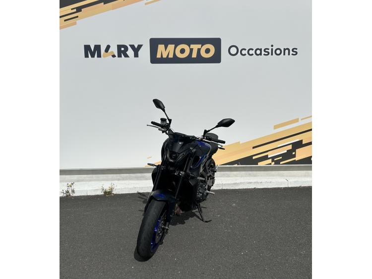 YAMAHA MT-09