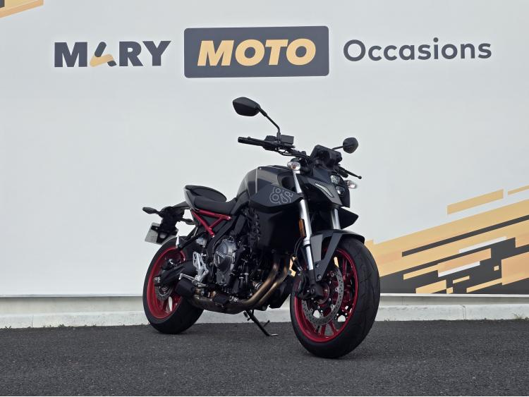 SUZUKI GSX-8S