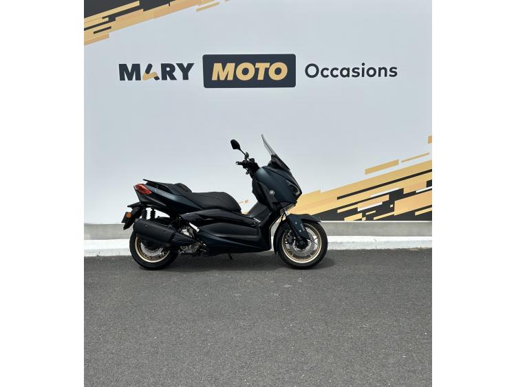 YAMAHA XMAX 300 Tech Max