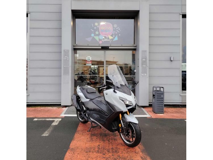 YAMAHA XP T-MAX 560 TECH MAX