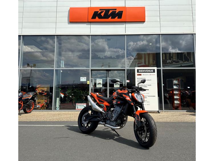 KTM 890 DUKE GP