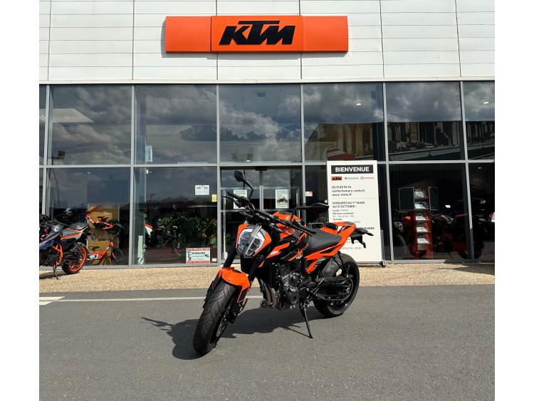 KTM 890 DUKE GP